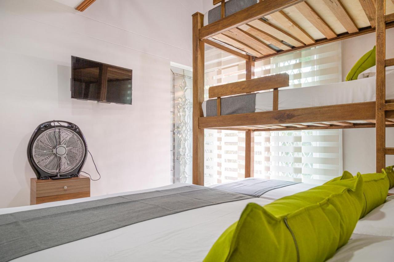 Hotel Boutique Laureles Home - Ayenda 1258 (Adults Only) Medellín Zewnętrze zdjęcie